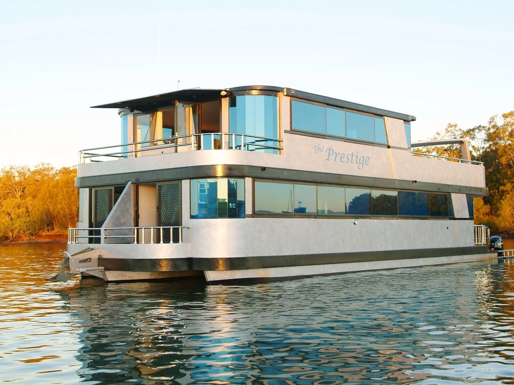 Coomera Houseboat Holidays