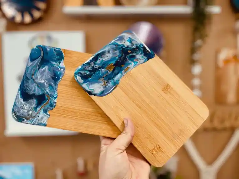 Learn to resin 2 sandwich boards or a side table- Broadbeach Sip 'n' Dip Image 2
