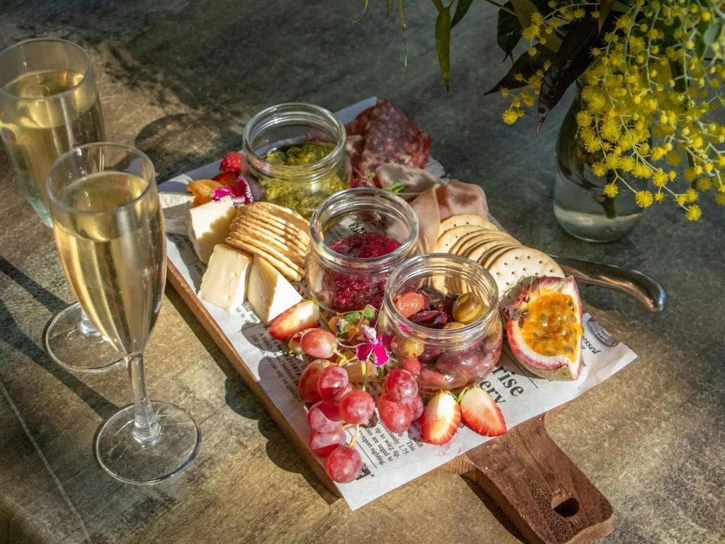 Grazy Arvo with Koalas at Currumbin Wildlife Sanctuary Image 3