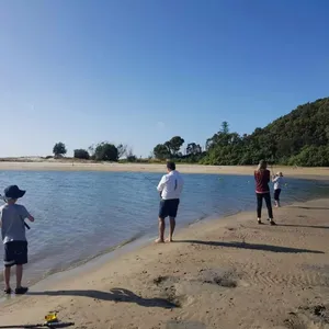 Kids and Families Fishing Lesson - Currumbin Image 1