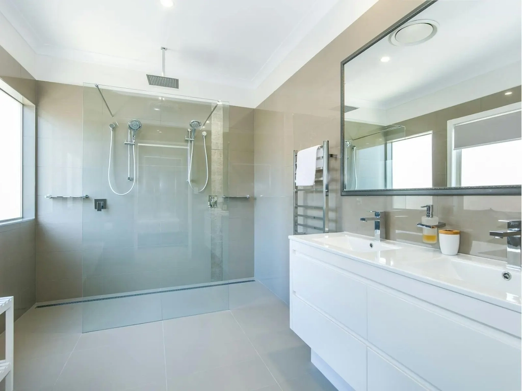 Master ensuite