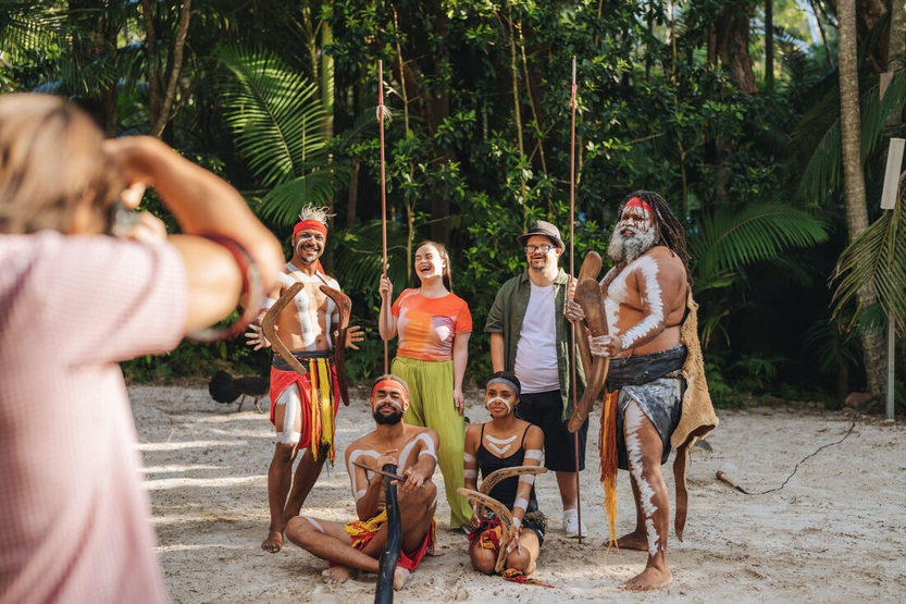 TEQ_Currumbin_CurrumbinWildlifeSanctuary_AboriginalCultureShow.jpg