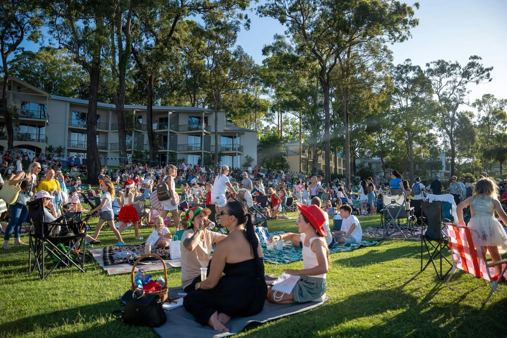 Sanctuary Cove Carols on the Lawn Image 3