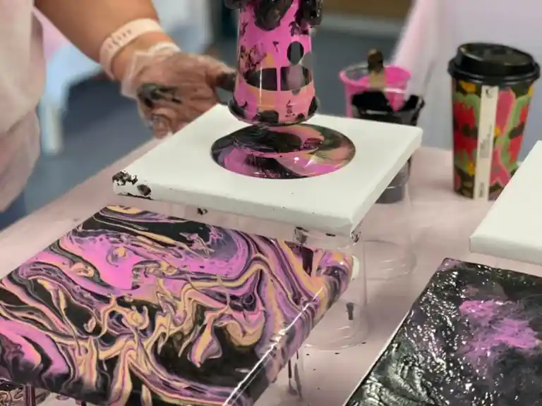 Learn how to paint pour on canvas with 4 different techniques - Surfer Paradise Sip 'n' Dip Image 2