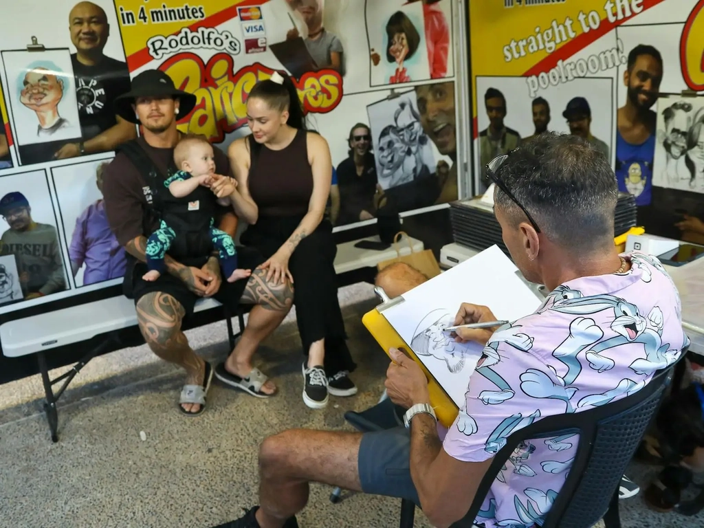 Sketches at Surfer's Paradise Markets