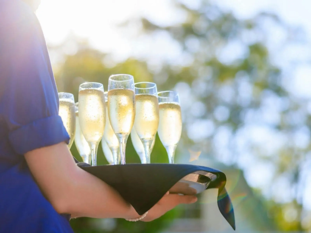 Melbourne Cup at Lagoon Beach Club Image 3