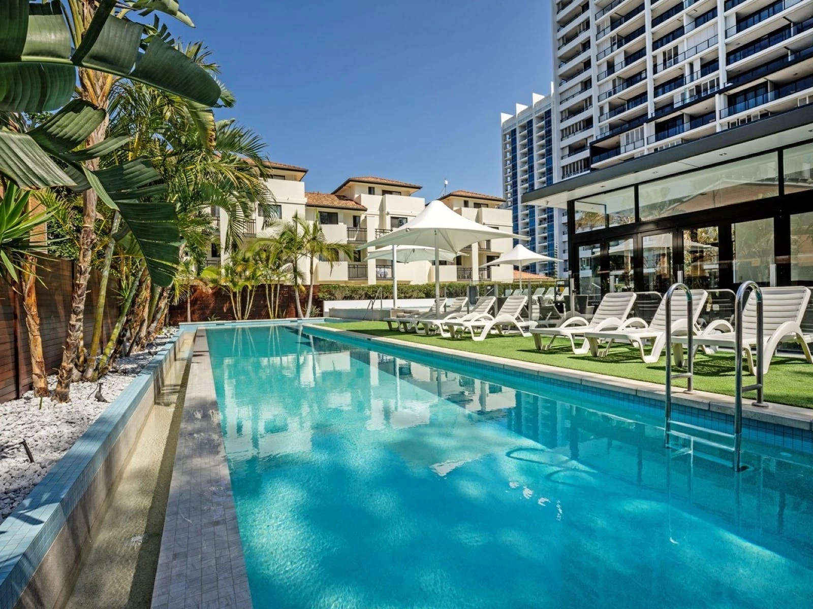 Stay at Ultra Broadbeach and Save with 15% off!