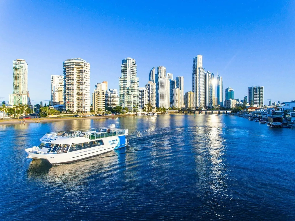 Spirit of Elston on the Gold Coast Broadwater