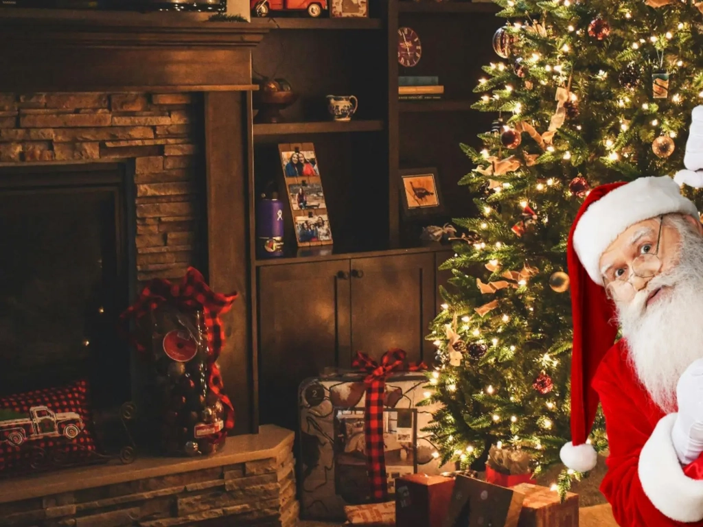 Christmas in July Show Image 1