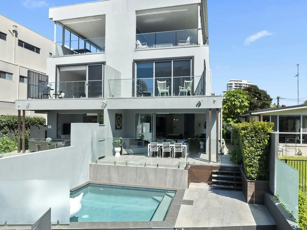 Plunge Pool
