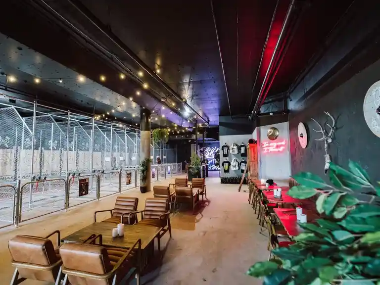 MANIAX Axe Throwing in Gold Coast VIC