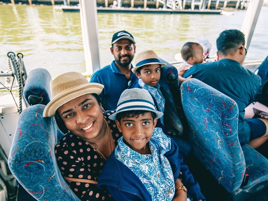 Family on Aquaduck