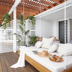 Daybed hanging private deck