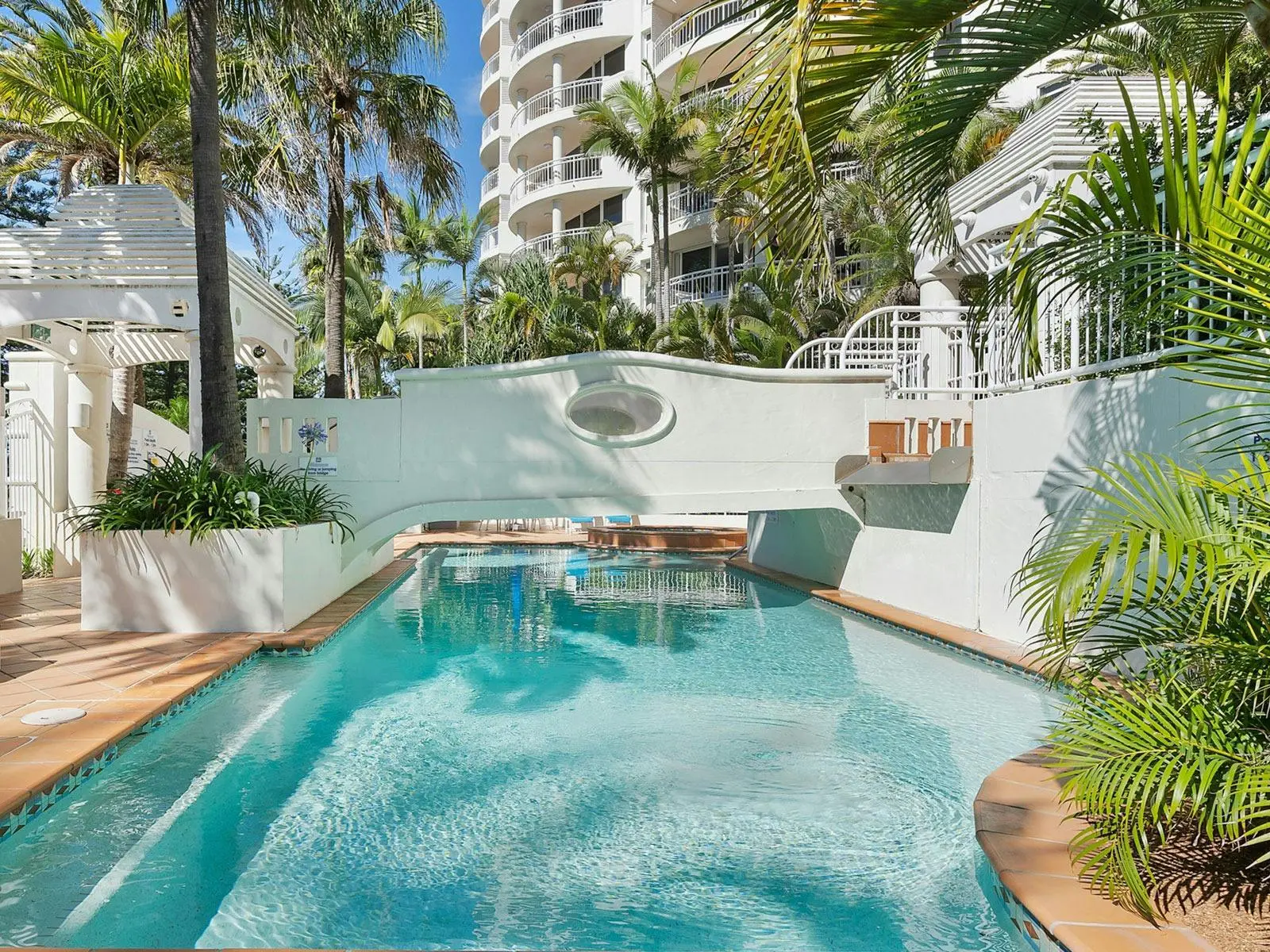 Winter Escape - Stay 5+ Nights & Save 25%!