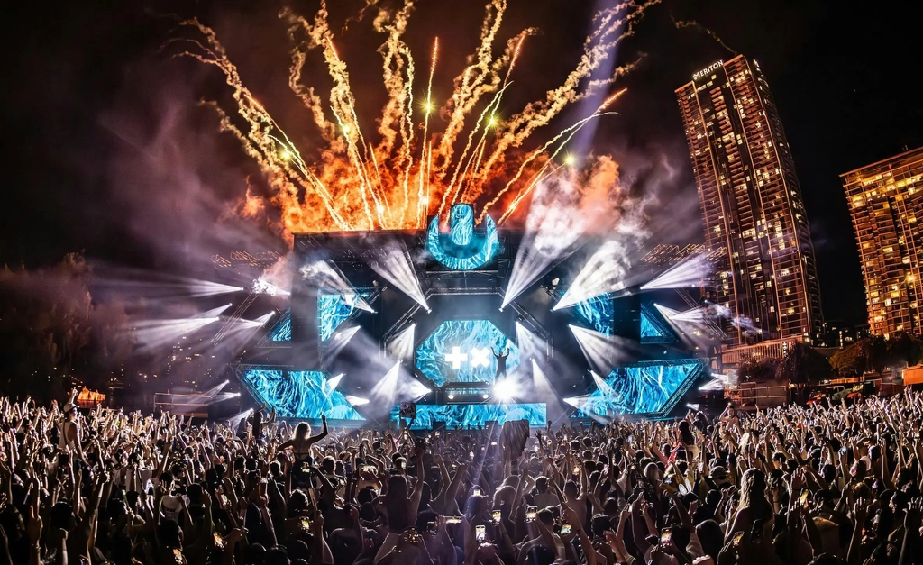 Ultra Beach GoldCoast Image 1