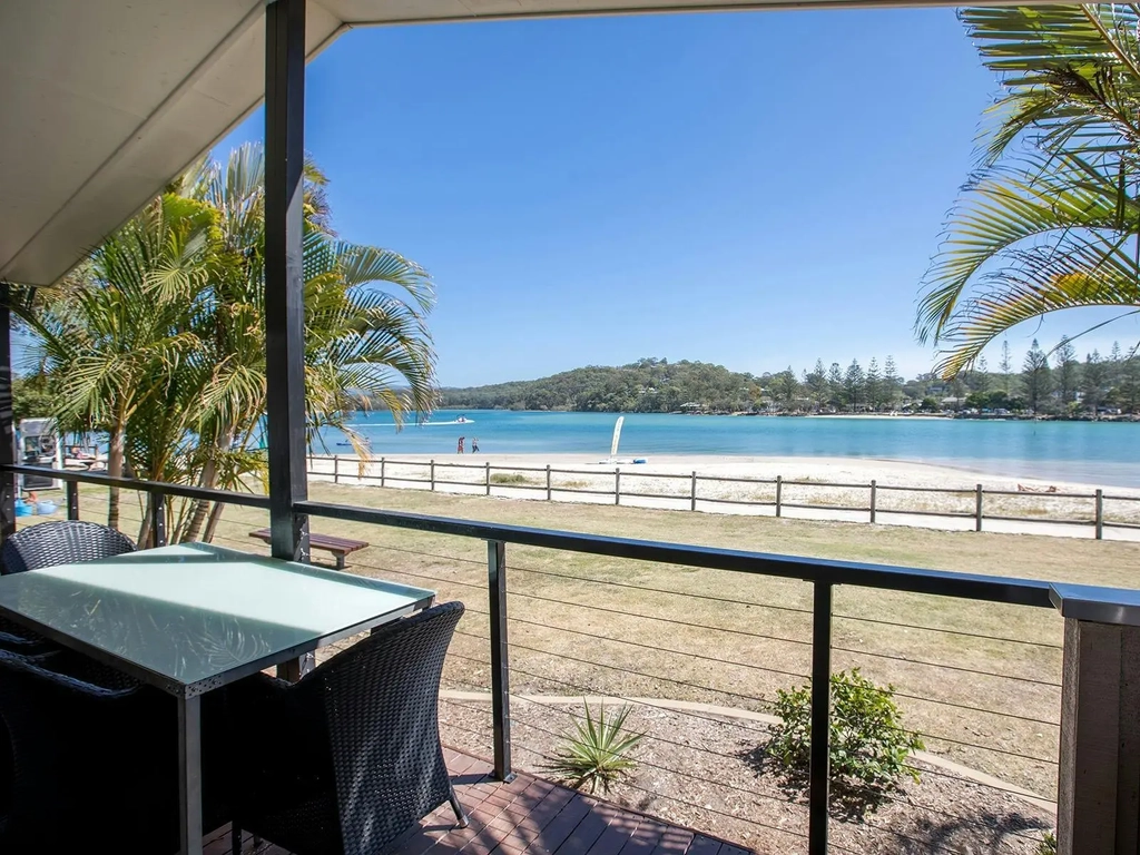 Tallebudgera Creek Tourist Park  waterfront cabin