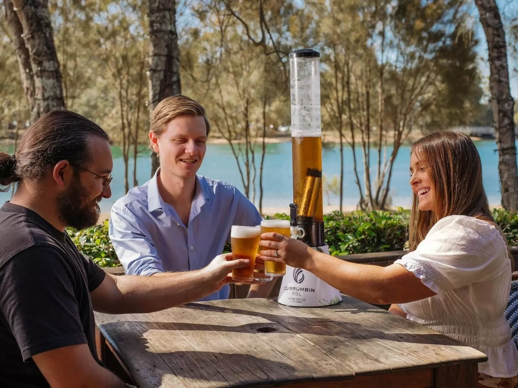 Currumbin RSL Deck