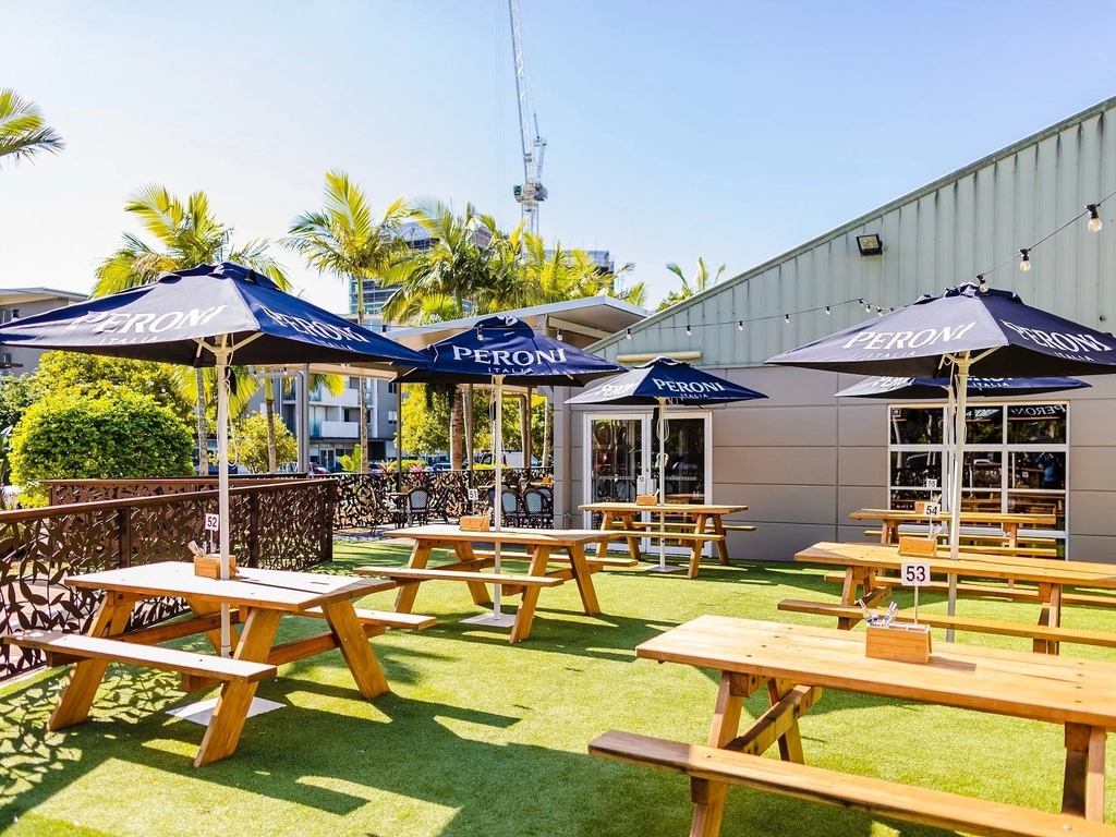 Treetops Tavern, Burleigh Waters