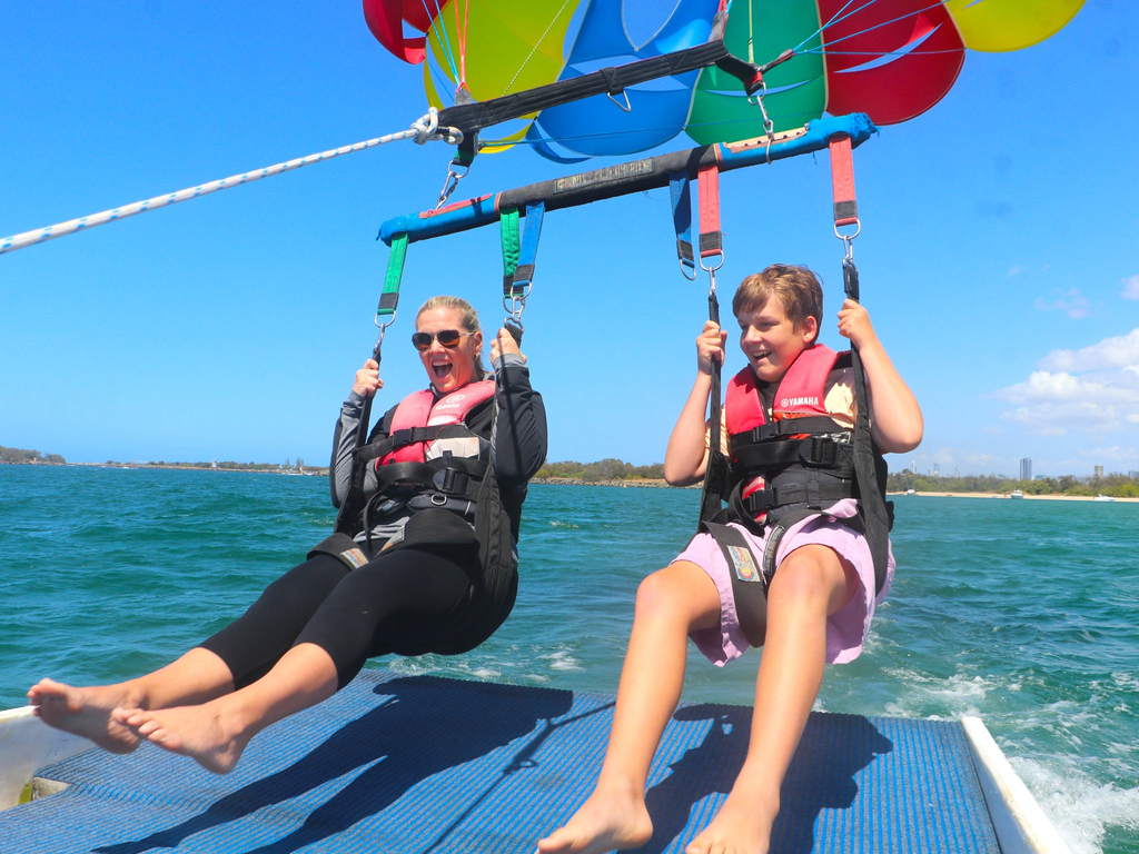 Tandem Parasail