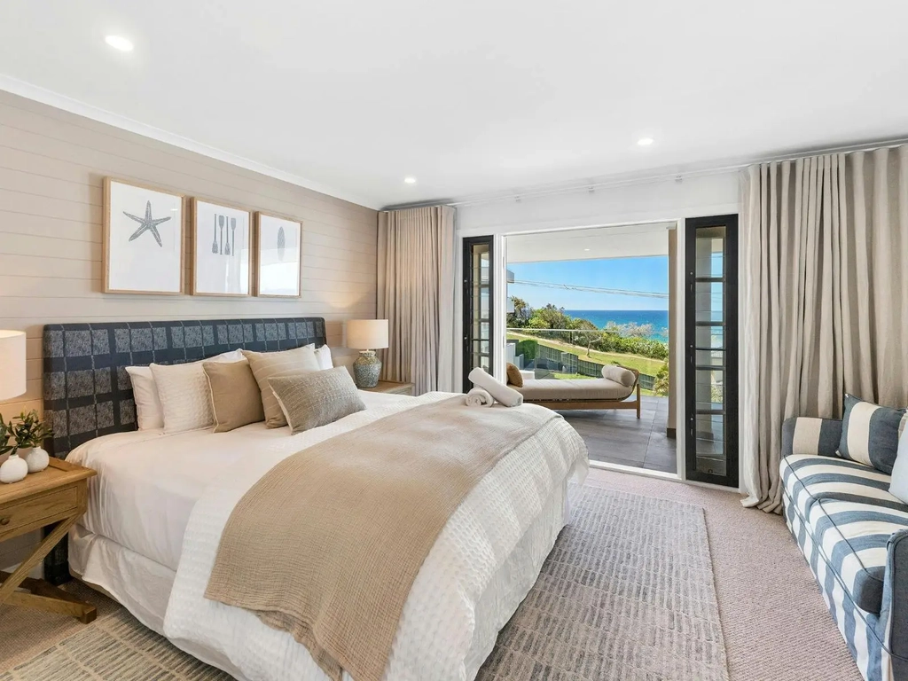 Three bedroom home in Miami - Master bedroom