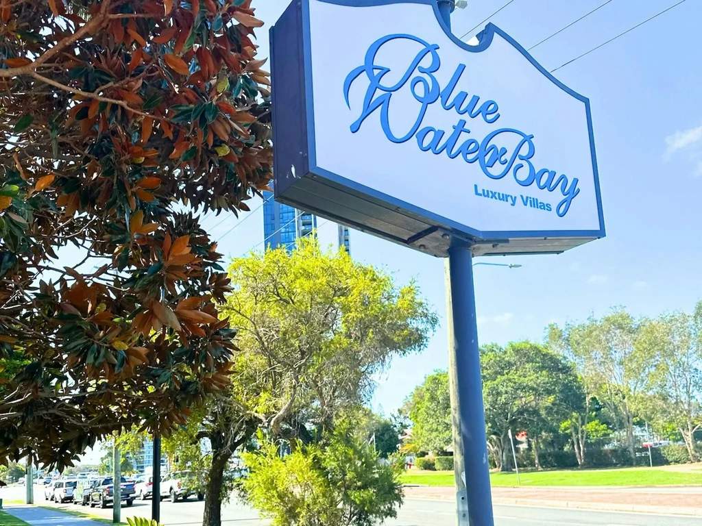 Blue Water Bay Villas Large street sign