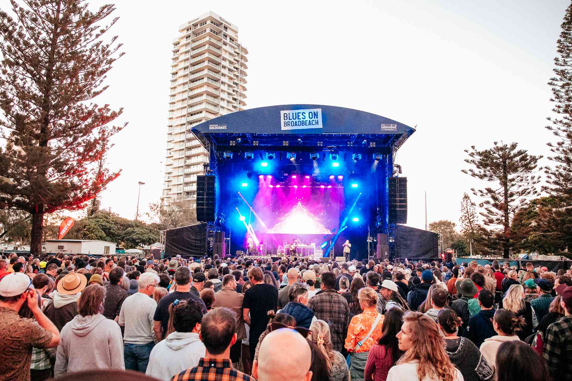 Blues On Broadbeach Strikes Gold as it Celebrates 25 Years
