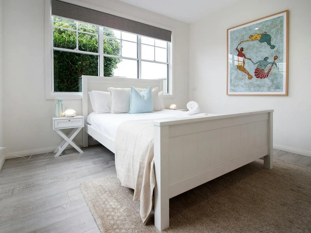 Four bedroom home in Palm Beach - Fpurth Bedroom