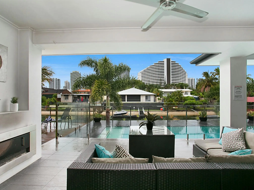 Outdoor Lounge