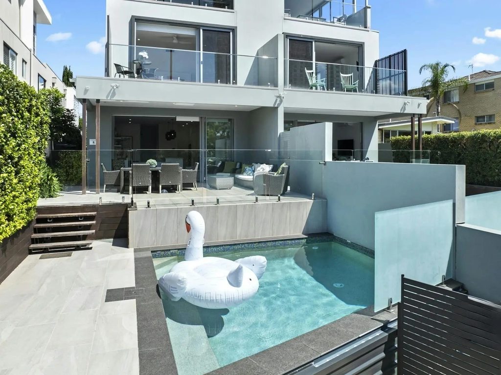 Plunge Pool