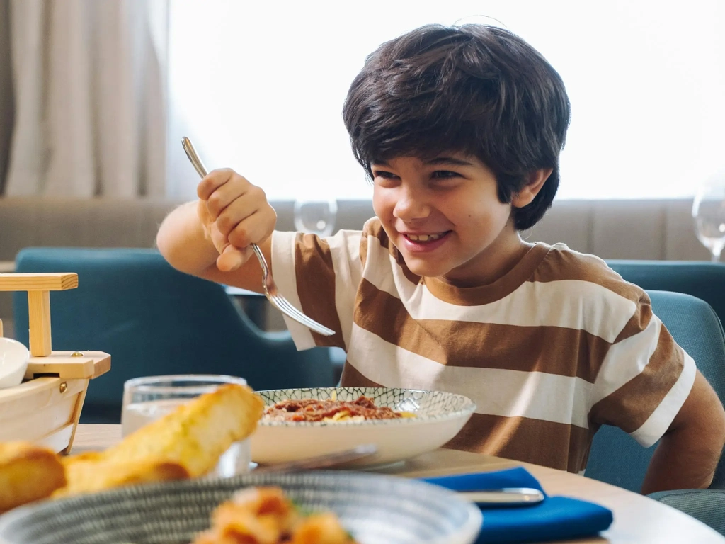 Kids eat free