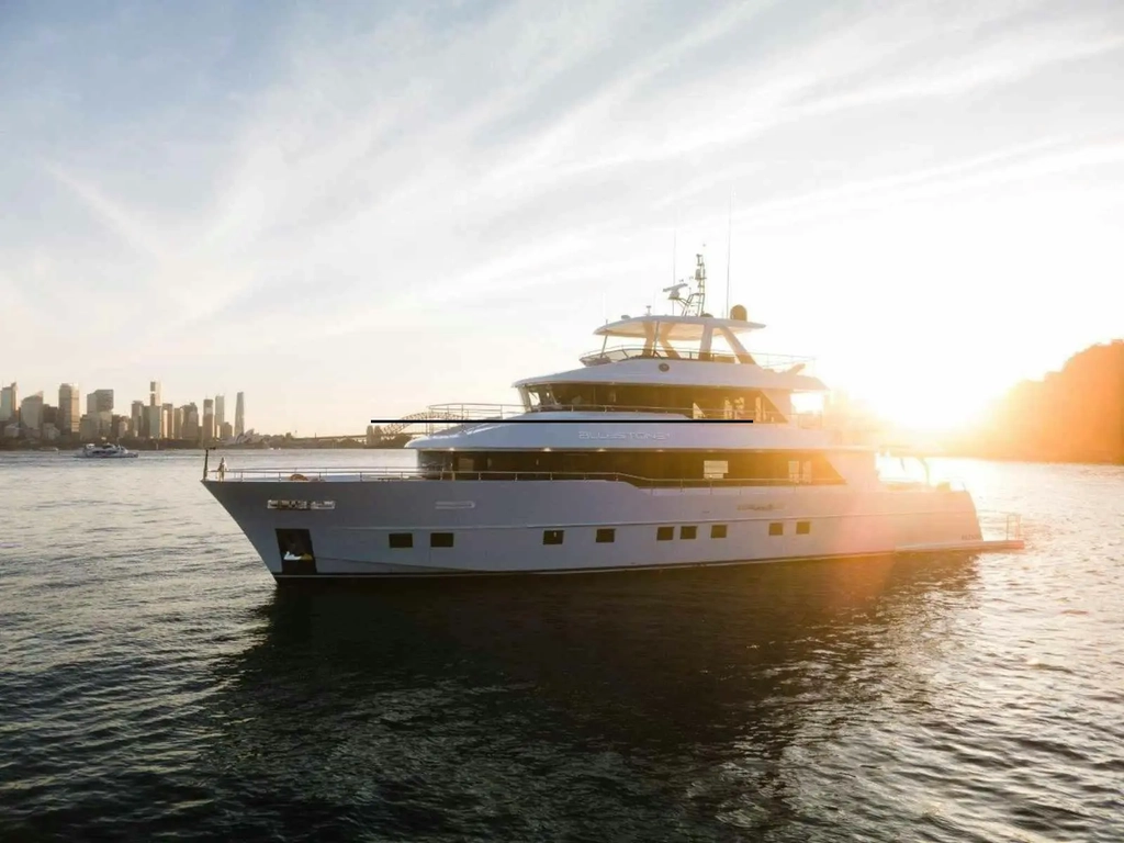 Gold Coast Yacht Charters | YOTSPACE Luxury Yacht Charters