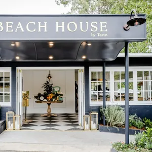 Entrance to Tarte Beach House Currumbin