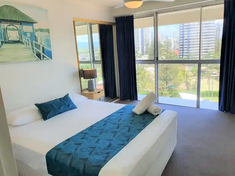 Surfers Beachside Holiday Apartments - Surfers Paradise - Gold Coast