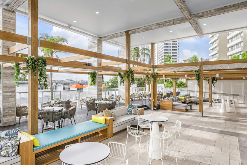 Driftwood Social, Vibe Hotel 