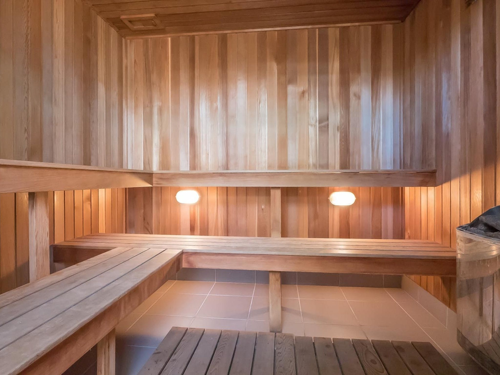 Hot sauna