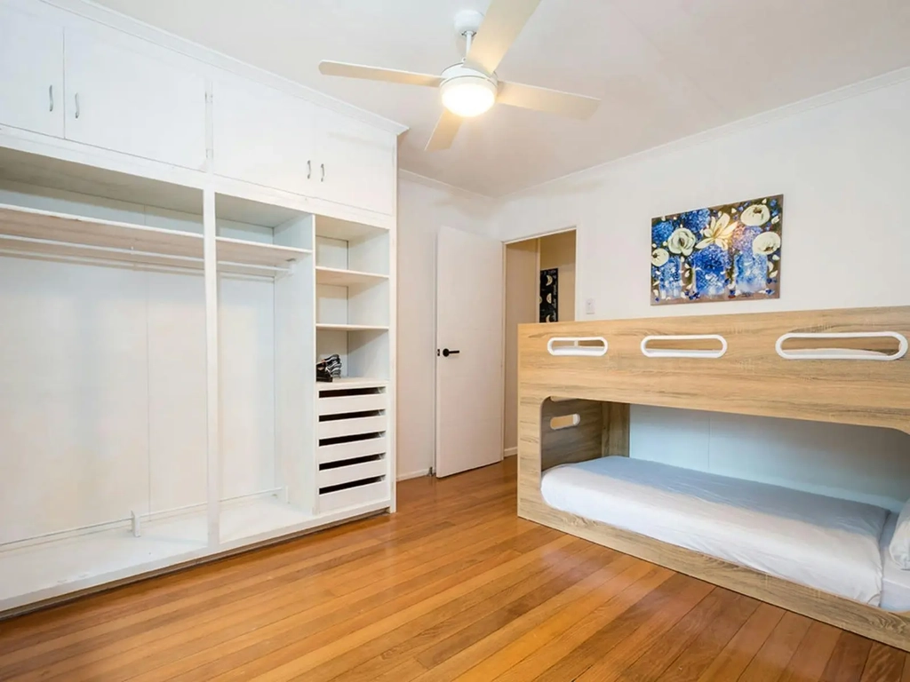 4 Bedroom home in Burleigh - Bedroom