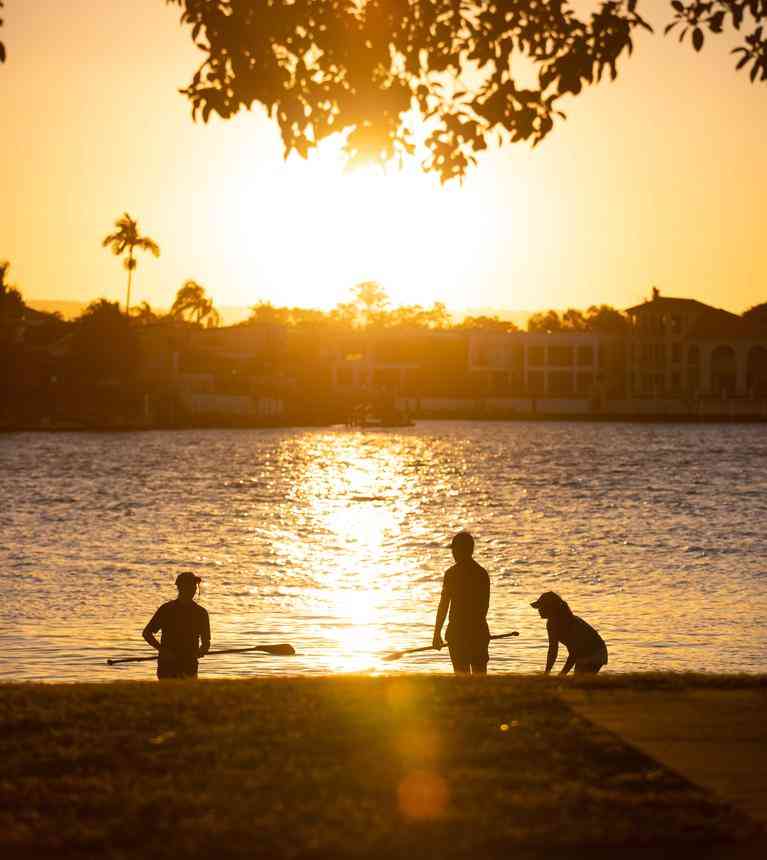 Go Vertical Stand Up Paddle Board & Kayak