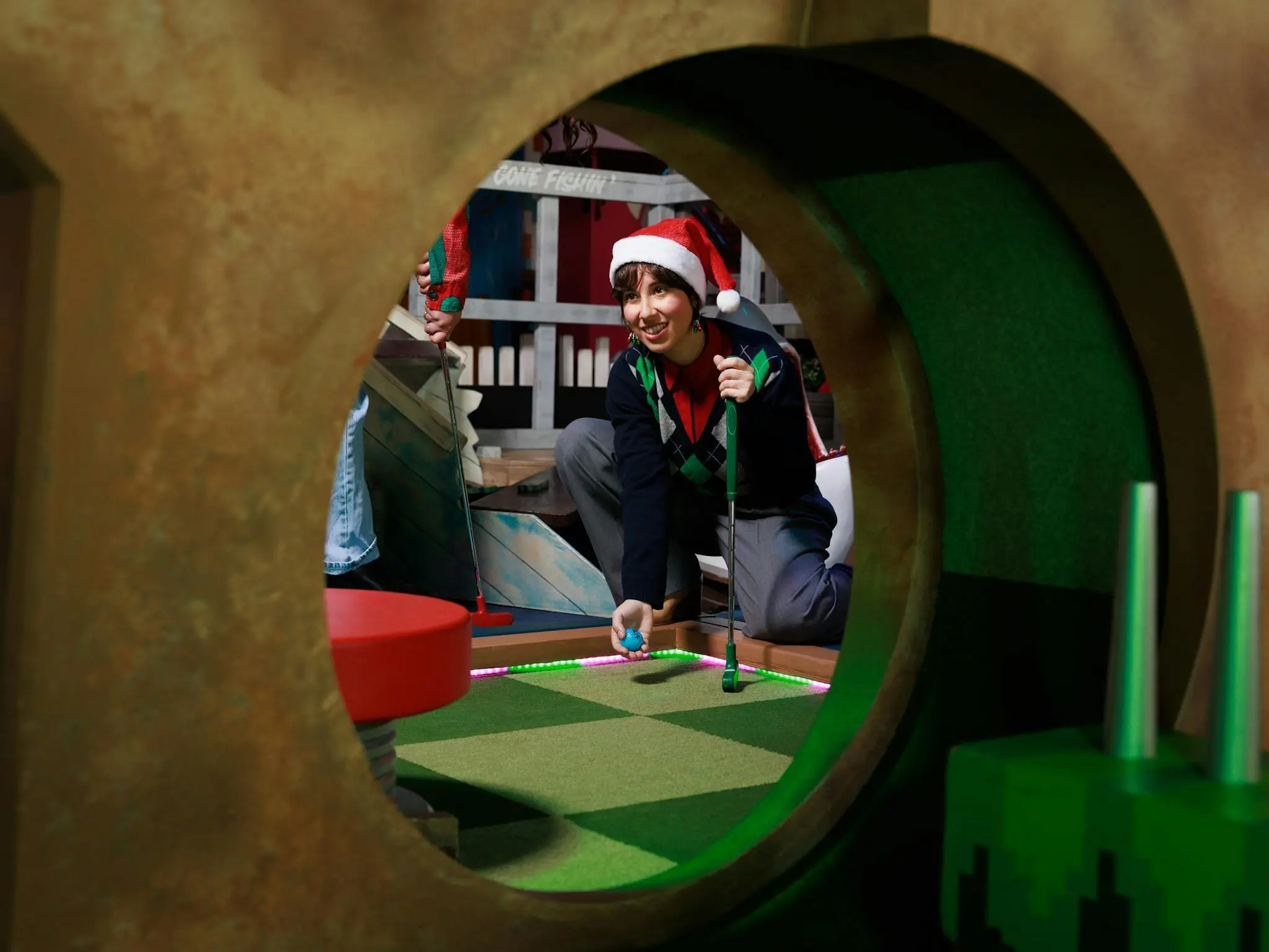 Christmas Par-tees at Holey Moley