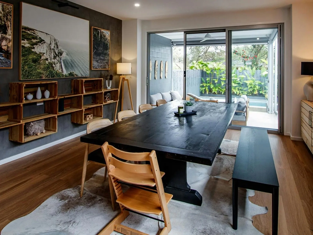 3 Bedroom home in Miami - Dining area