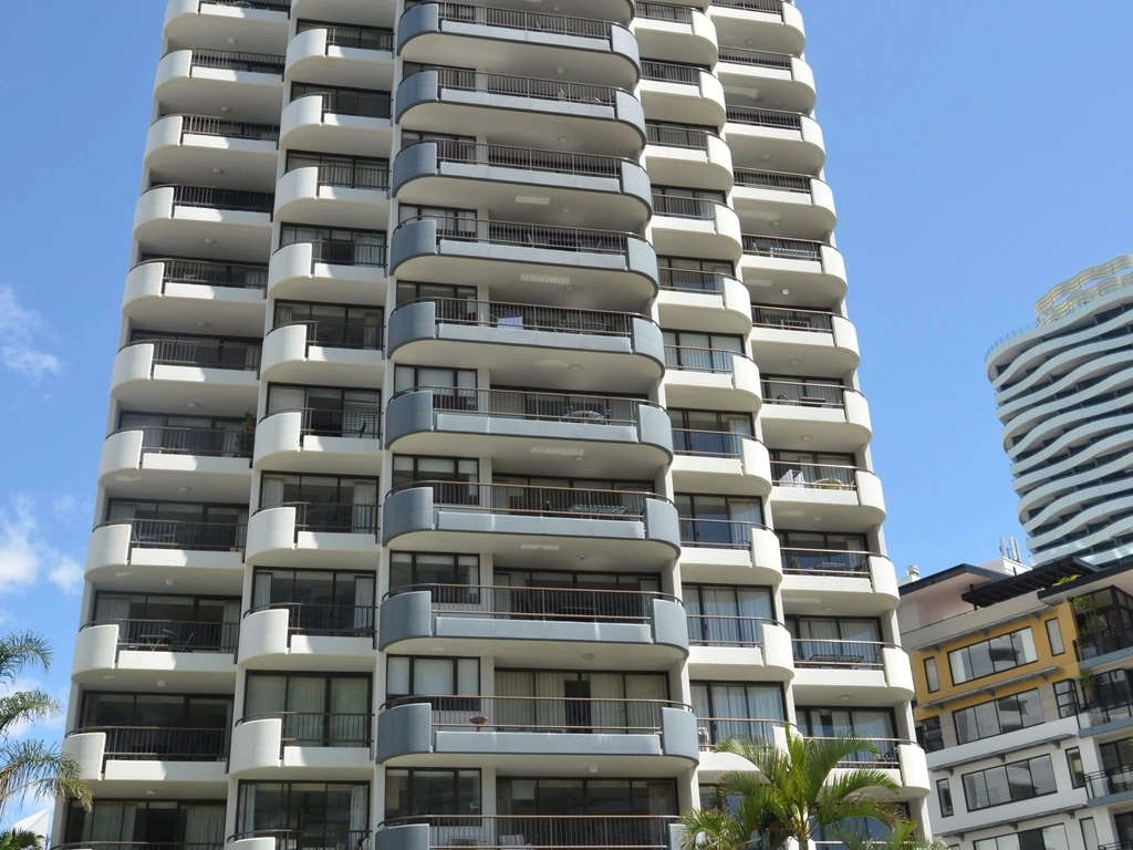 Broadbeach Apartments fully self contained