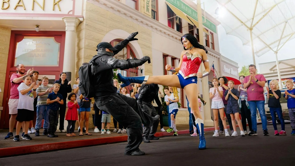 DC Super Heroes and Super-Villains Returns Image 2