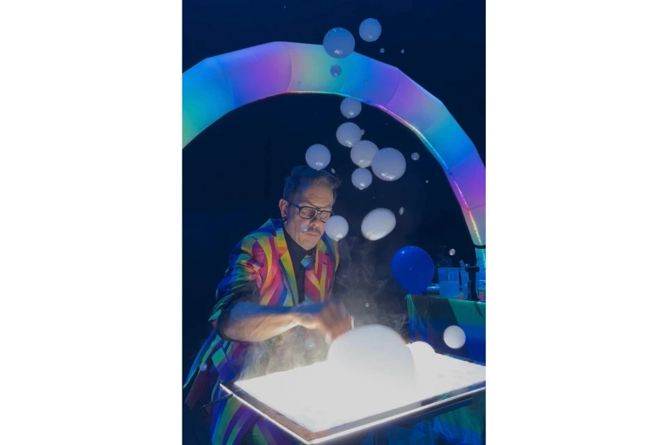 The Bubble Spectacular Image 4