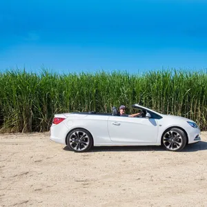 Gold Coast Convertible Rental - Holden Cascada