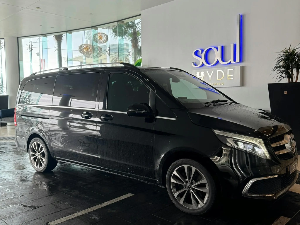 Mercedes V-Class luxury people mover for VIP and airport transfers Gold Coast.