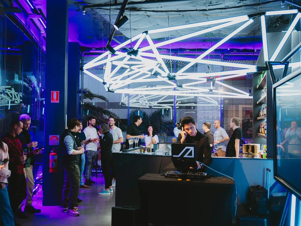 Sandbox VR Bar