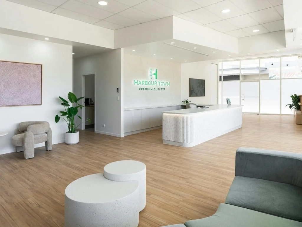 Tourism Lounge