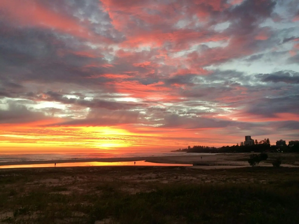 Ocean Sunrises Gold Coast Holiday Accommodation