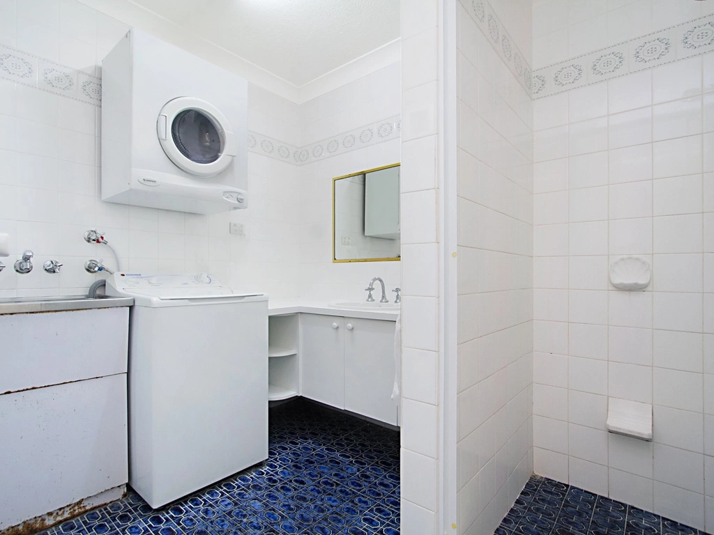 Bathroom with washing machine