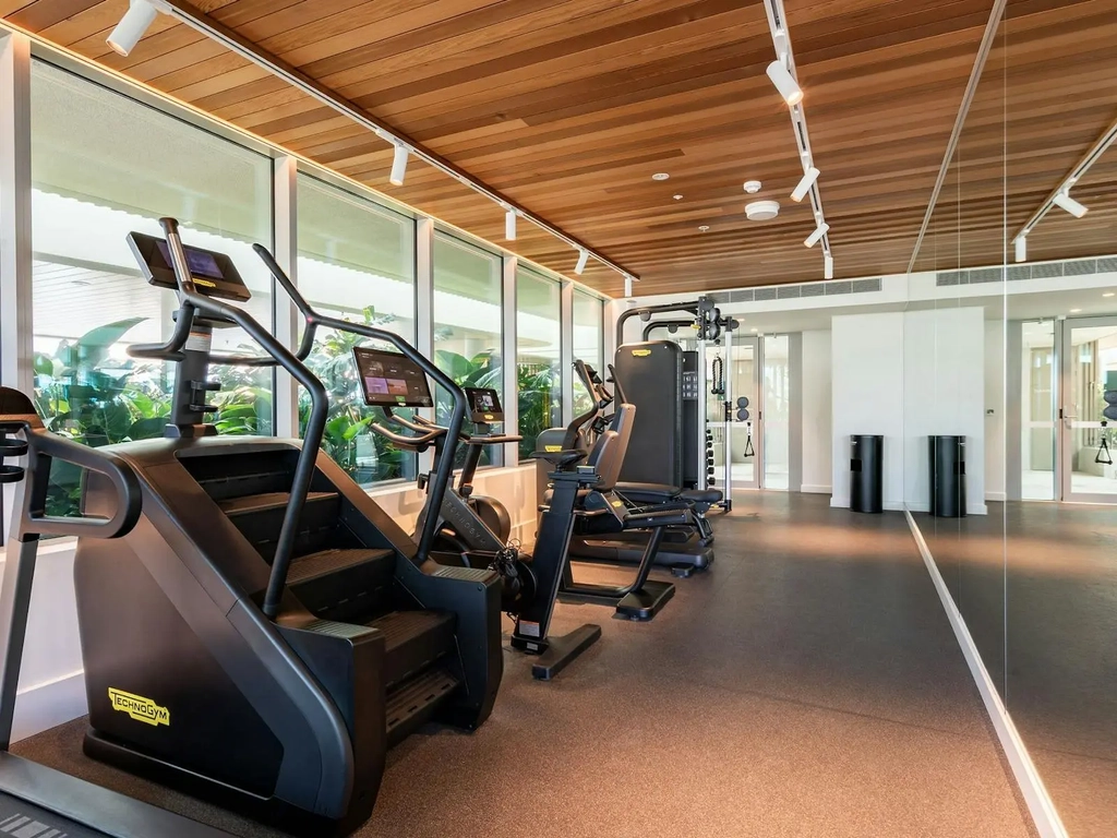 3 Bedroom unit in Kirra - shared gym