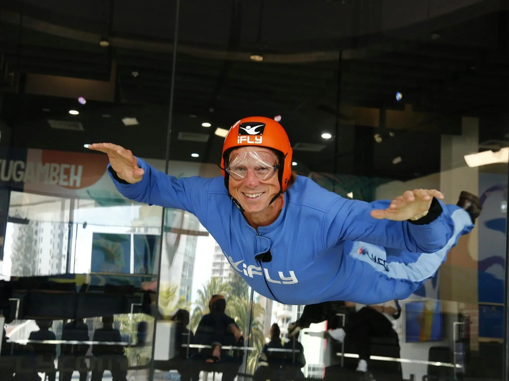 A dad flies solo and makes it look easy!